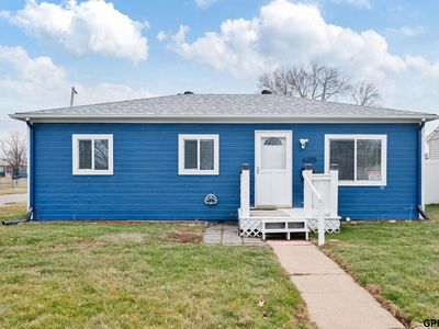 6205 J St, Omaha, NE, 68117