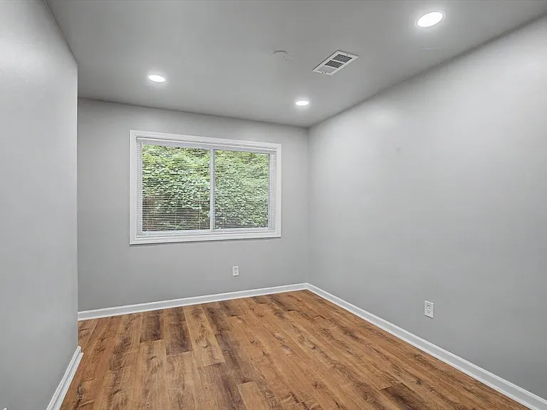 2430 Coosawattee Dr NE #B — Photo 23