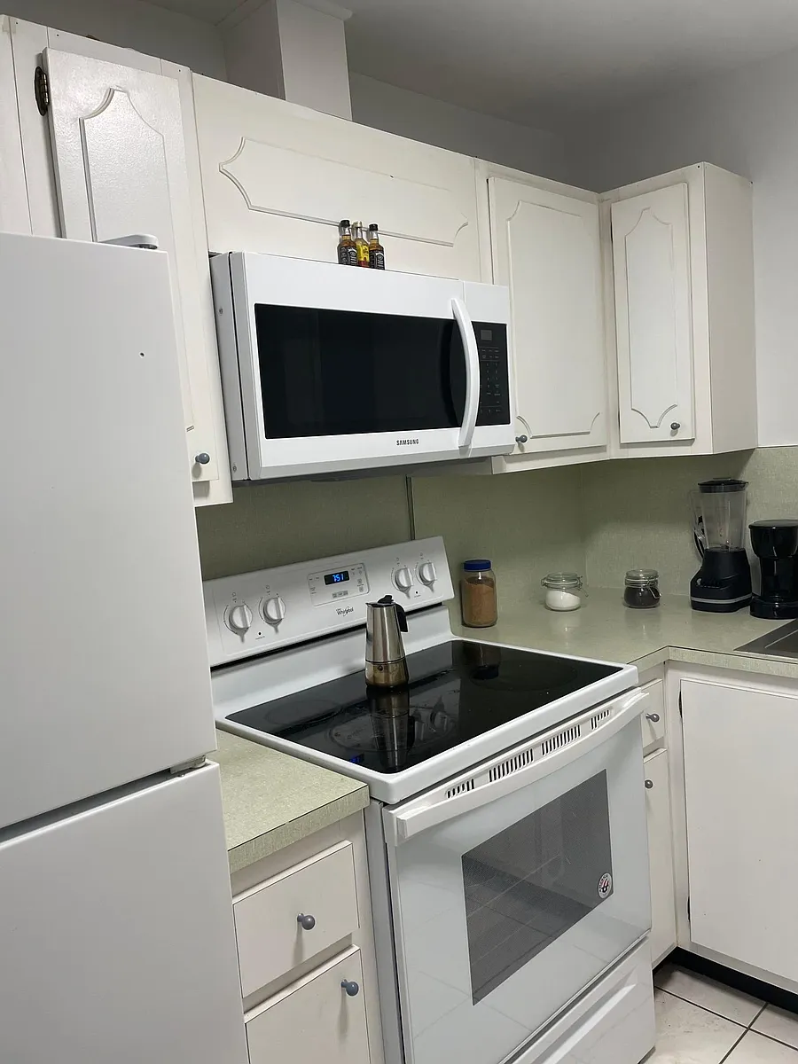 Building Photo - 6361 N Falls Circle Dr #409