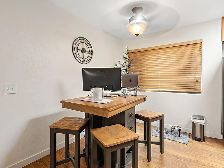 5427 La Jolla Blvd #4 — Photo 3