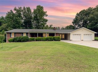 506 Laura Dr, Winston Salem, NC 27107