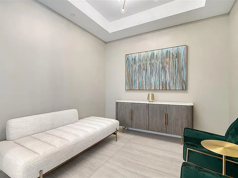 301 Quay Commons Dr #704 — Photo 4