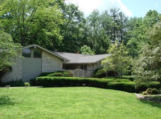 1280 E Southdowns Dr, Bloomington, IN 47401