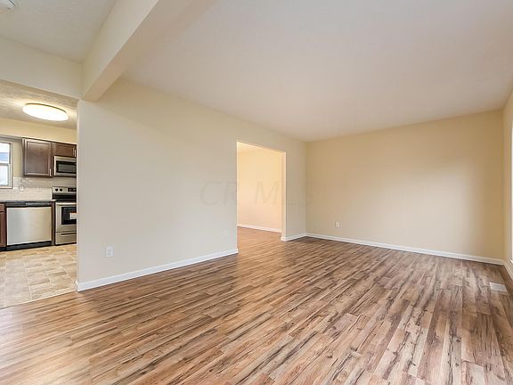 3rd image of 3869 Deer Knoll Dr
