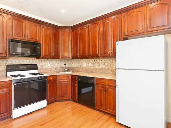 112 Cottonwood Street image 6 of 17