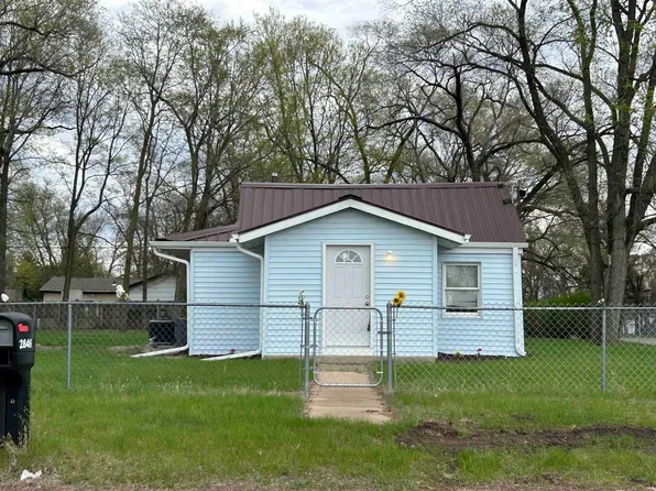 2846 8th St, Rockford, IL 61109