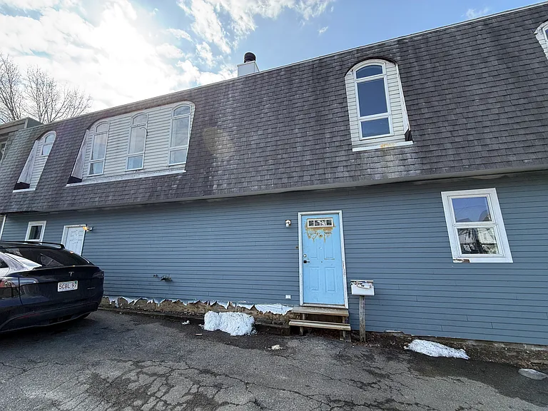 359 Lowell St #2 — Photo 15