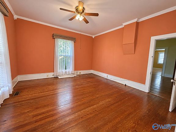 5th image of 417 Lafayette St NE