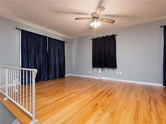 5th image of 6805 NW 74th St