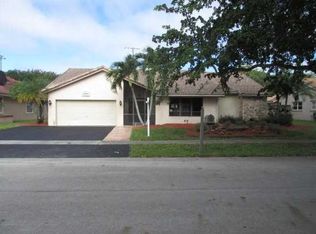 10407 NW 7th Ct, Plantation, FL 33324