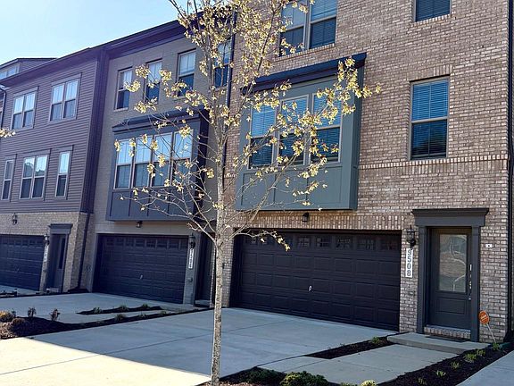 3rd image of 9508 Capital Ln