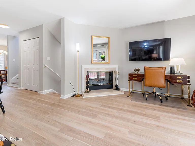 638 S 2nd St #1 — Photo 5