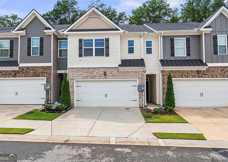 1st image of 174 Hampton Cir