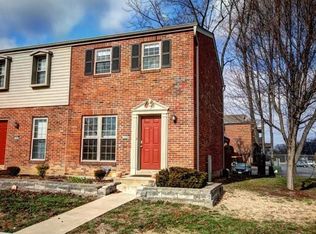 1208 Clarkson Ct #1208, Ballwin, MO 63011