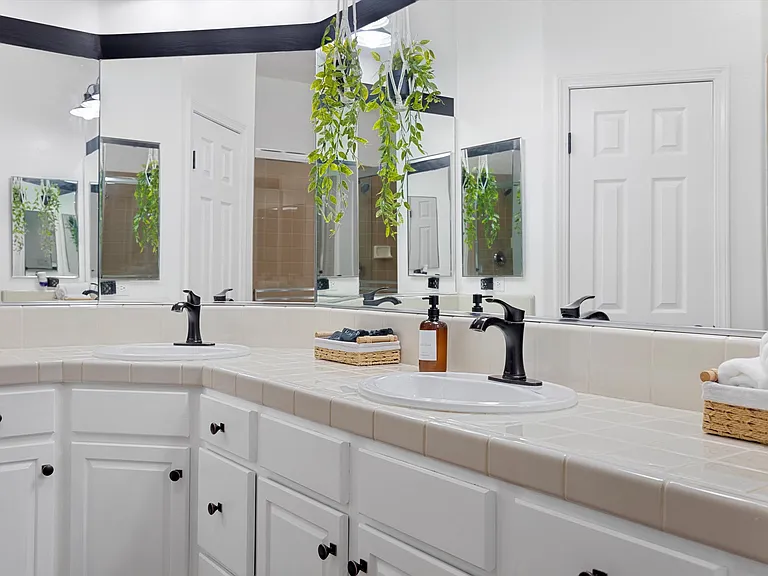 5508 Windward Bay Ct — Photo 17