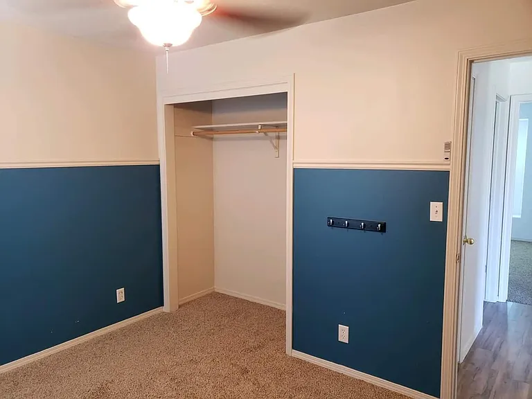 1455 Sommer St — Photo 7