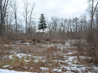 28875 W Midway St, Cary, IL 60013