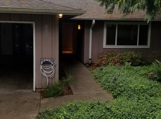 6801 SW Taylors Ferry Rd, Portland, OR 97223