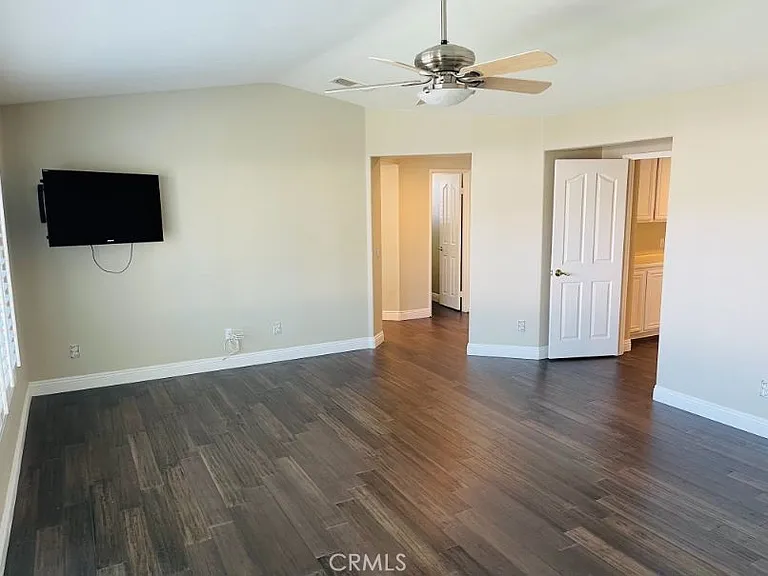 29720 Rossiter Rd — Photo 43