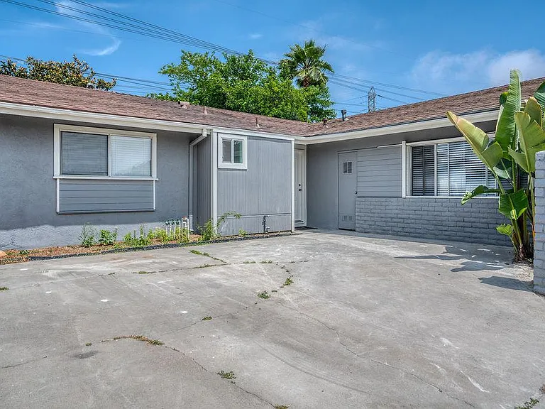 134 Tropicana Dr #1 — Photo 45
