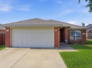 115 Loda Ct, Grand Prairie, TX 75050
