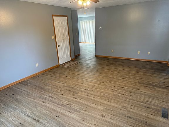 2nd image of 714 Erin Pl