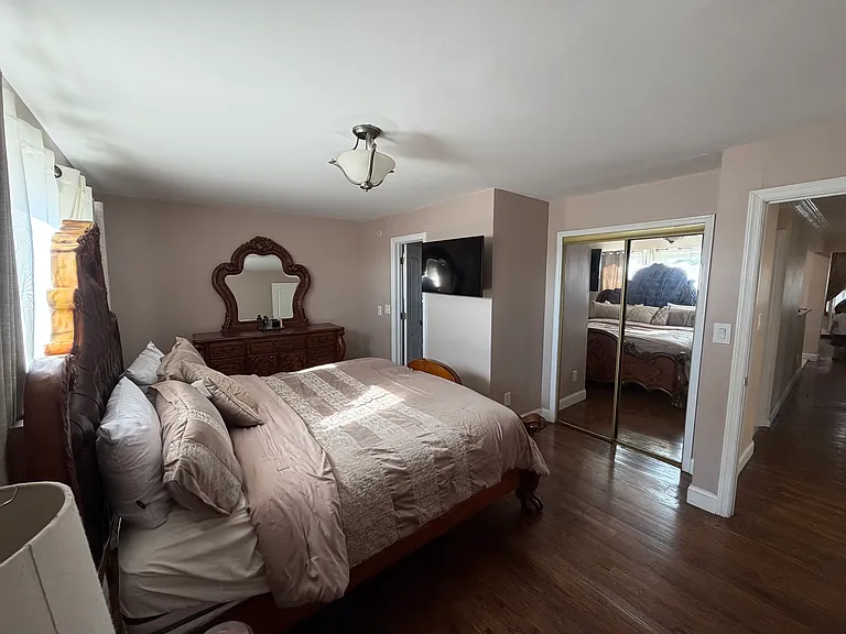 231 Sedore Ave #1 — Photo 12