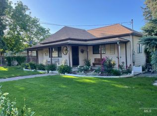 619 2nd St, Asotin, WA 99402
