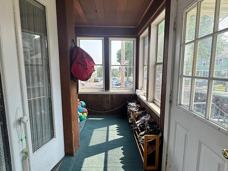 132 Tennyson Ave — Photo 32