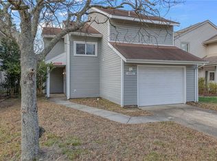 5432 Chatham Lake Dr, Virginia Beach, VA 23464