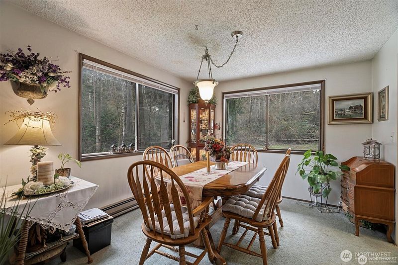 5th image of 3124 Zenkner Valley Road SW