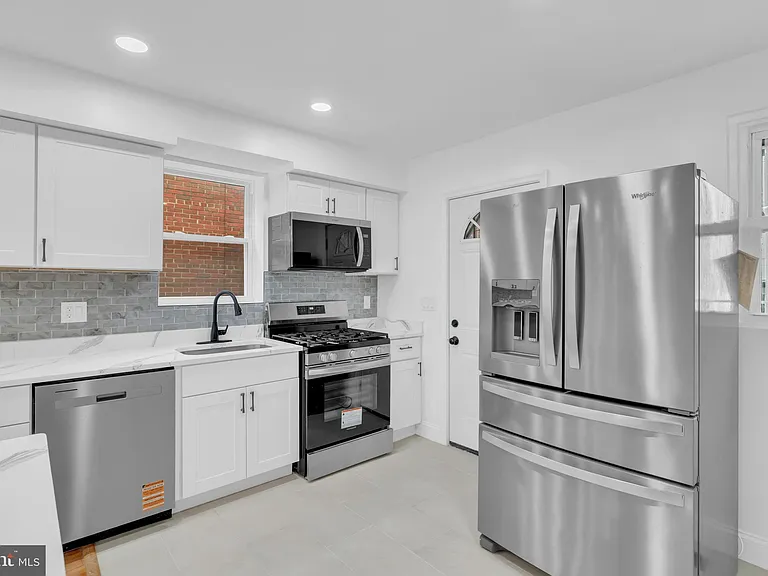 518 Oglethorpe St NE — Photo 15