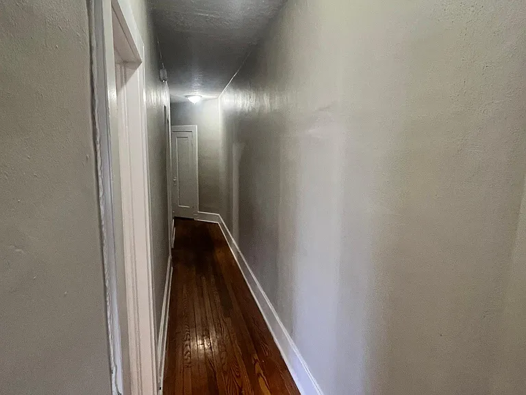 821 Ferdinand Ave SW #4 — Photo 4