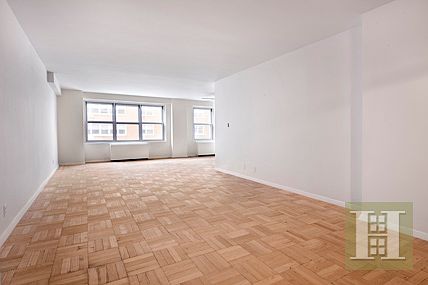 4th image of 205 3rd Ave APT 8R