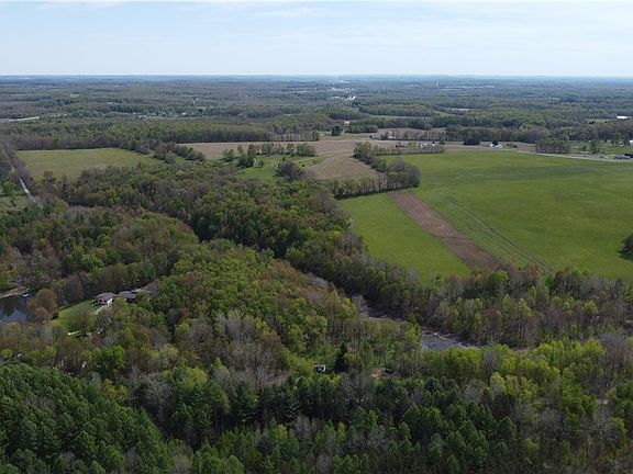 4th image of 258 Allen Rd