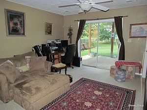 3rd image of 4727 Great Glen Dr