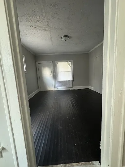 2 bed, $1,150 — Photo 2