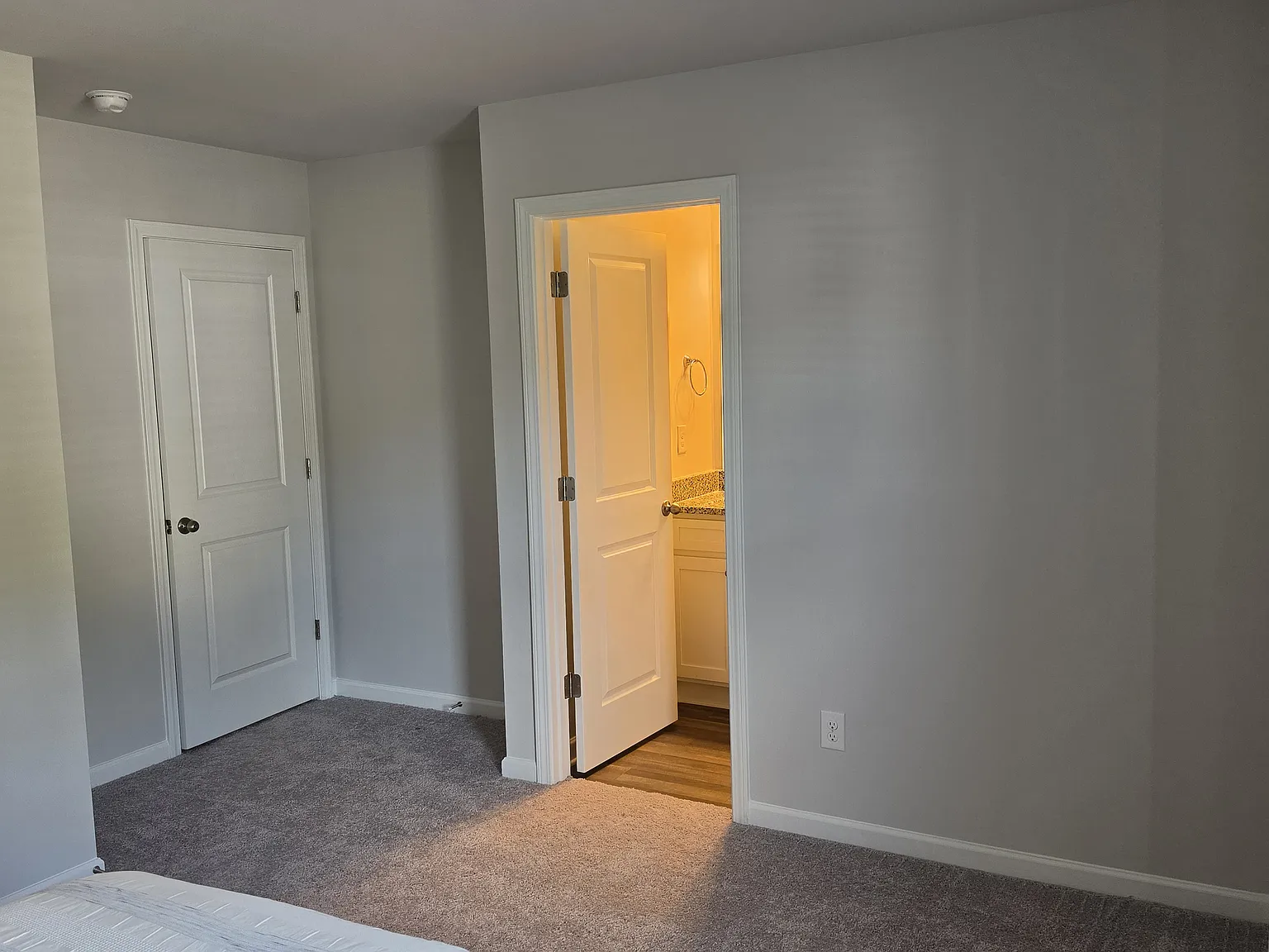 1332 Stephens View Dr — Photo 3