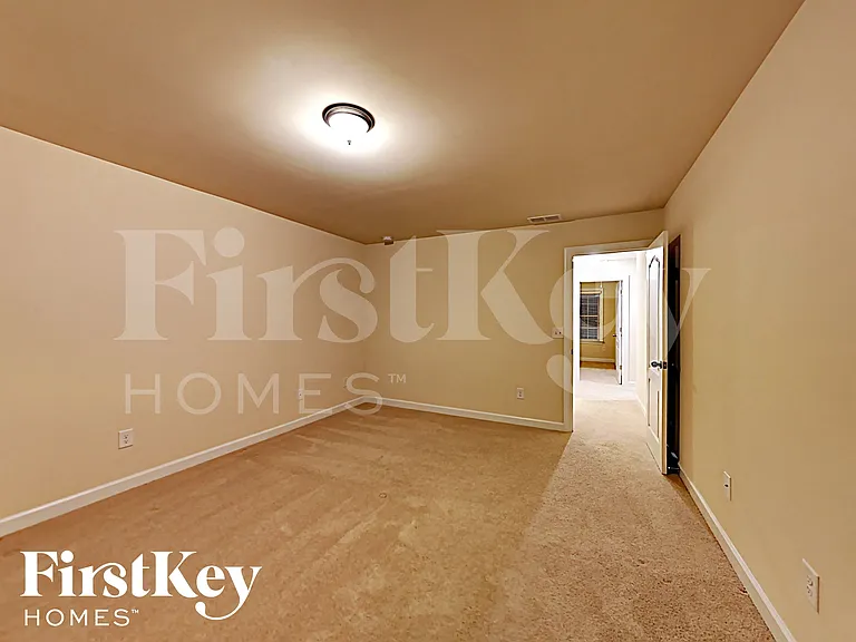 9952 Travertine Trl — Photo 10