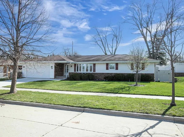 1508 N Eugene St, Appleton, WI 54914