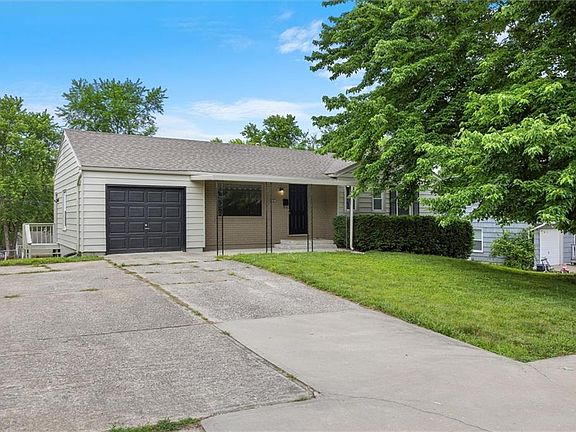 2nd image of 2916 N McComas Ln