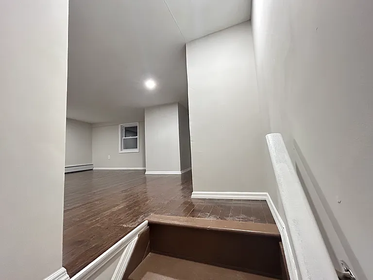 4103 Bronxwood Ave #2 — Photo 5