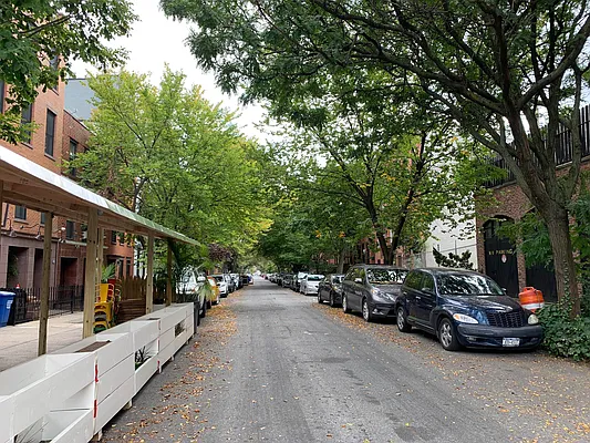 Rented by Compass | media 33