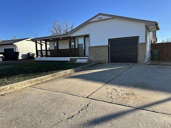 2nd image of 202 Dianna Dr