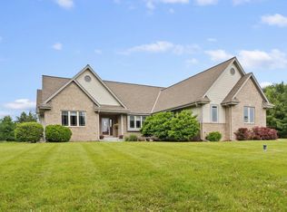 S31W31654 Harvest View Dr, Waukesha, WI