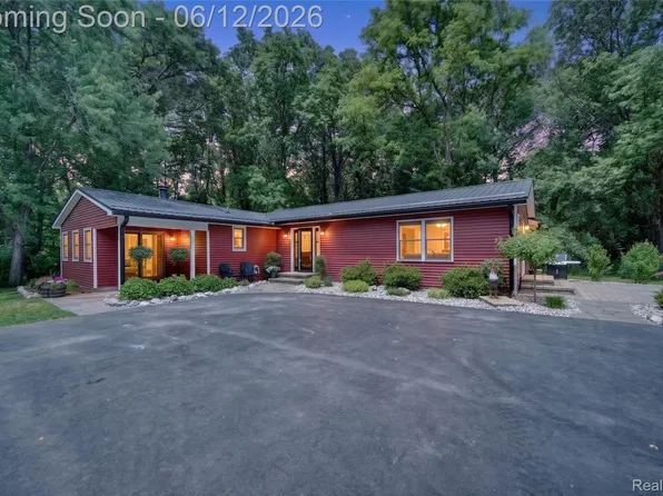 13635 Unadilla Rd, Gregory, MI 48137