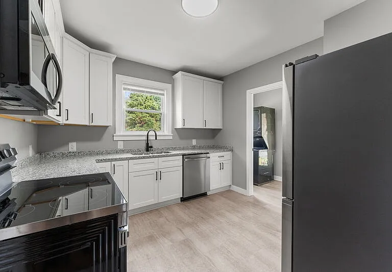 2501 Williams St — Photo 16
