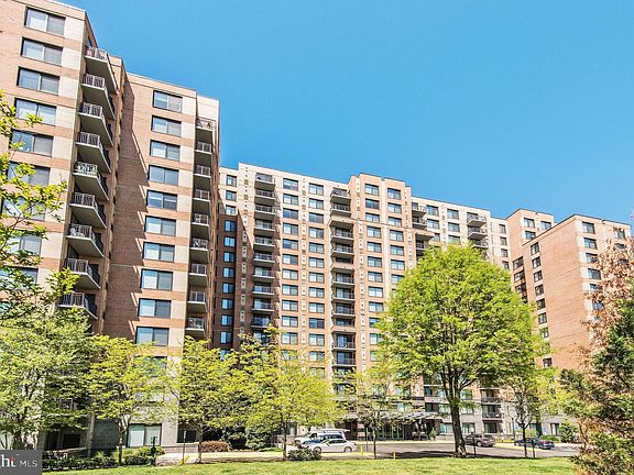 3rd image of 2451 Midtown Ave APT 1522