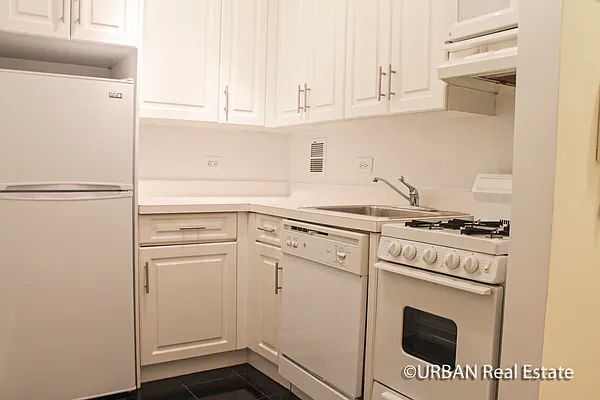 Rented by Urban Real Estate Inc | media 14