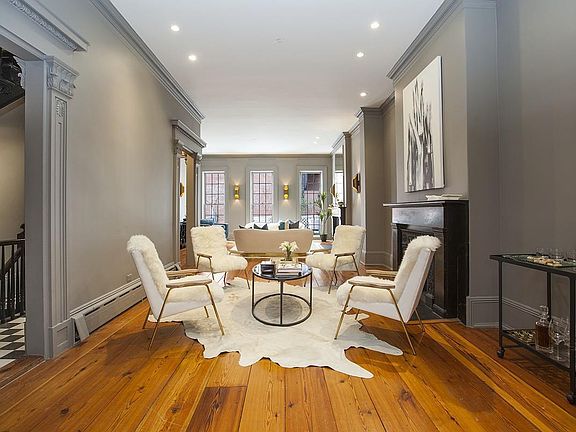 4th image of 54 Charles St